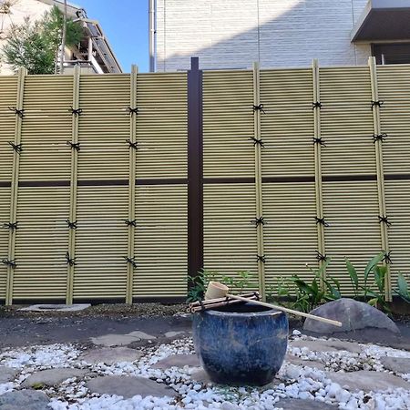 Retro Villa Fooga 昭和町屋貸切 風雅 Kinugasa Exteriör bild